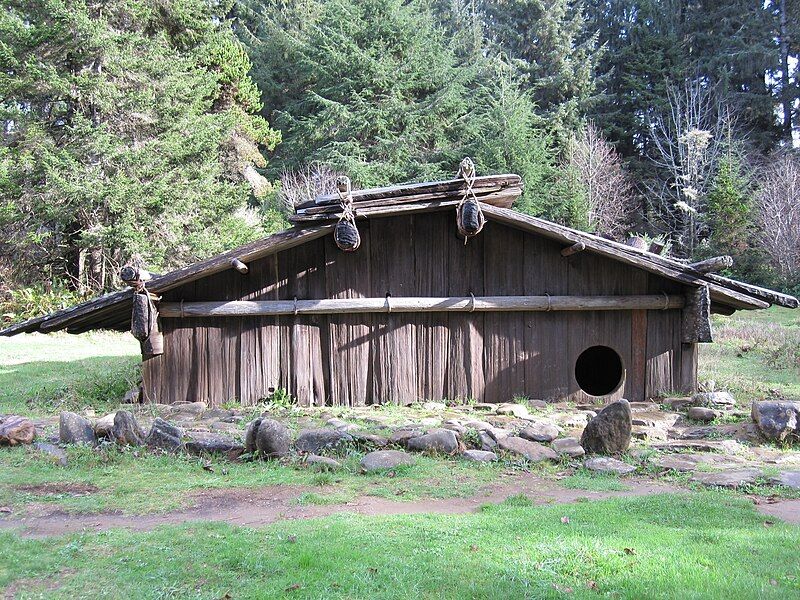 File:Yurok-Plank-house.jpg