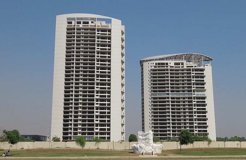 File:AKD Towers Karachi.jpg