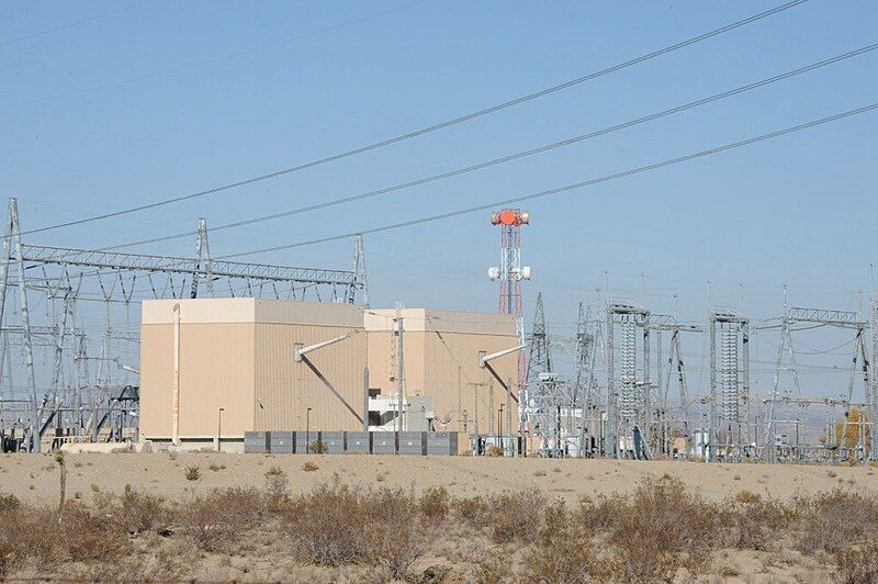 File:Adelanto Converter Station.jpg