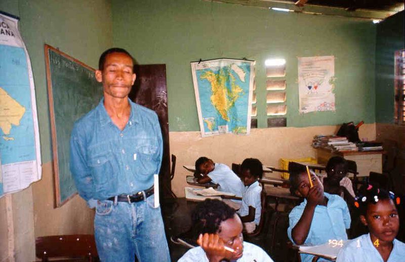 File:BATEY SCHOOL.JPG