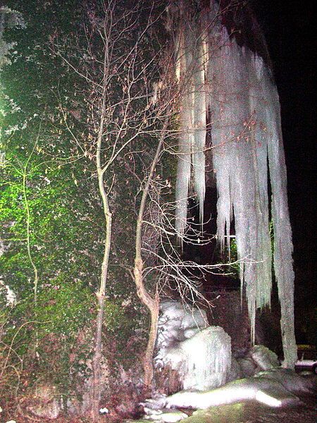 File:Cascate di Valganna.JPG