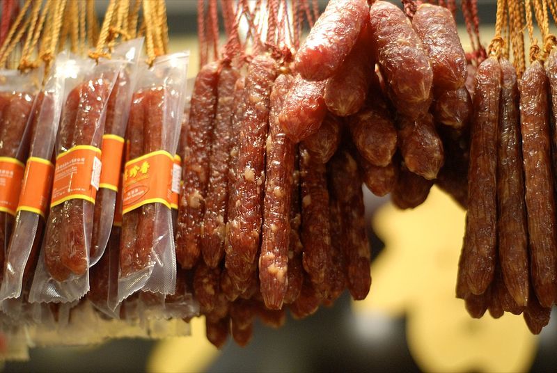 File:Chinese sausages drying.jpg