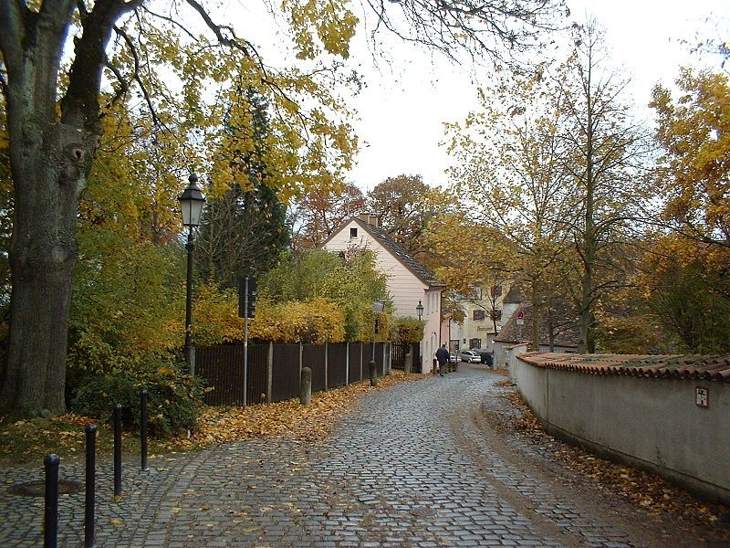 File:DachauAutumn20021025.JPG