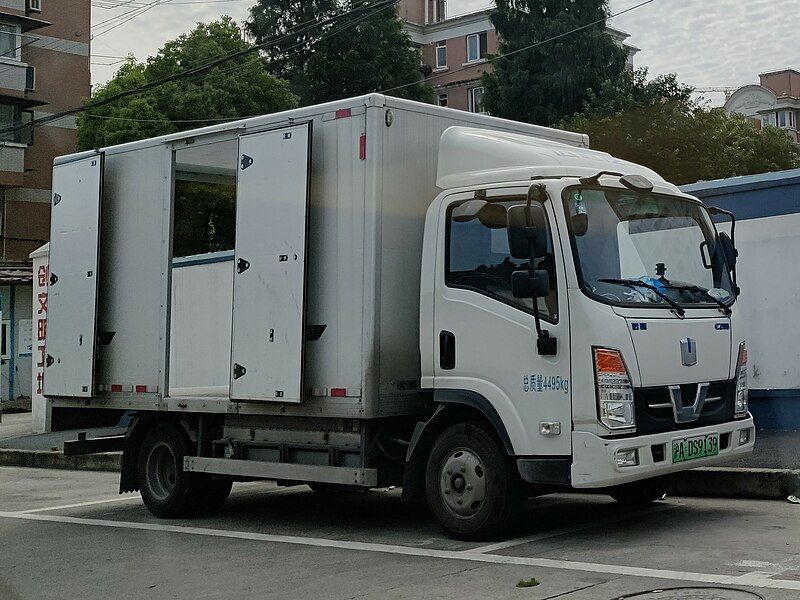 File:Farizon E200.jpg