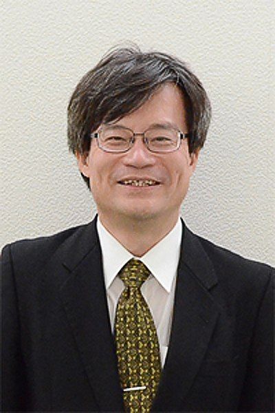 File:Hiroshi Amano 20141211.jpg