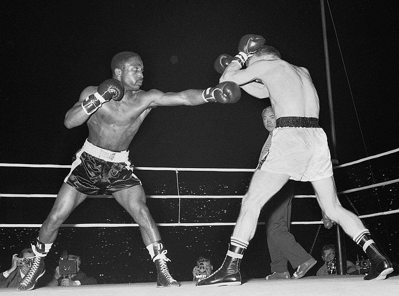 File:Maki-vs-Moore-1962.jpg