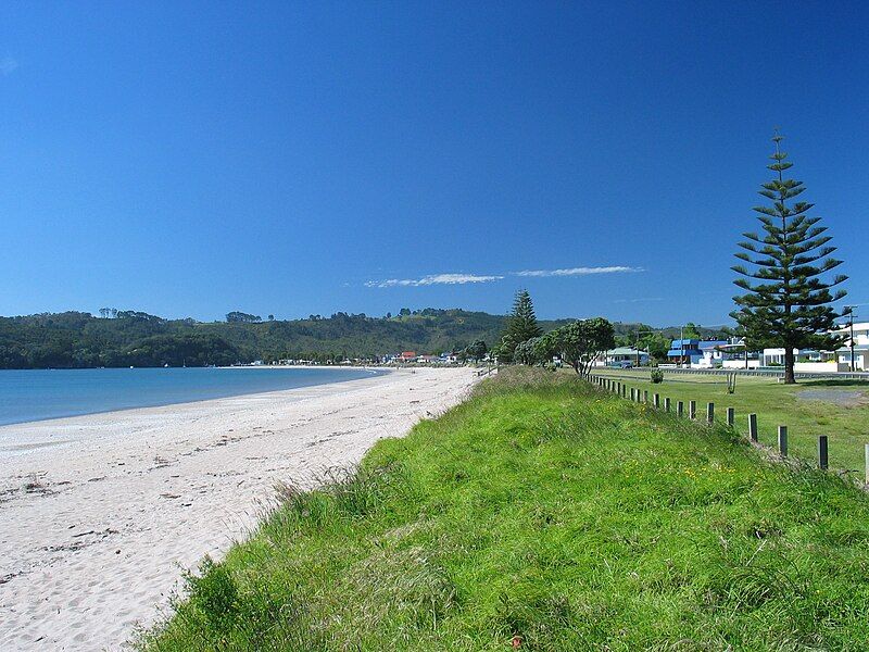 File:NZ whitianga NI.jpg