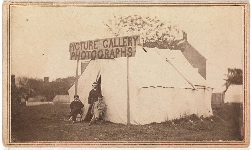 File:Picture Gallery Photographs.jpg