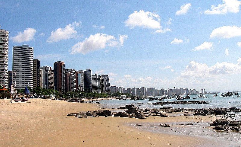 File:Praia do Mucuripe.jpg