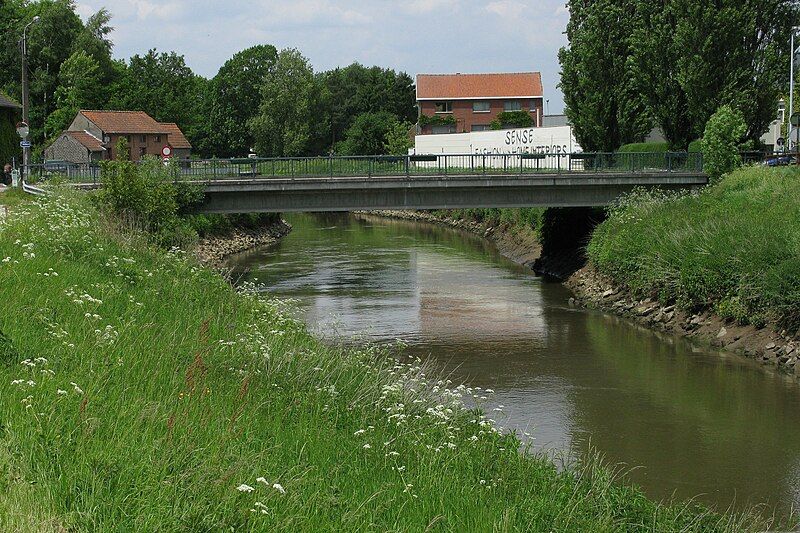 File:Rijmenambrug.jpg