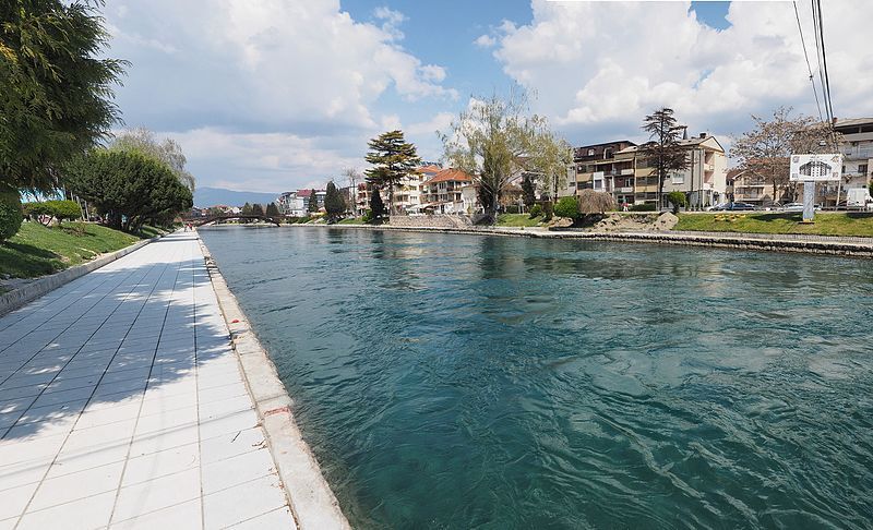 File:Struga panorama.jpg