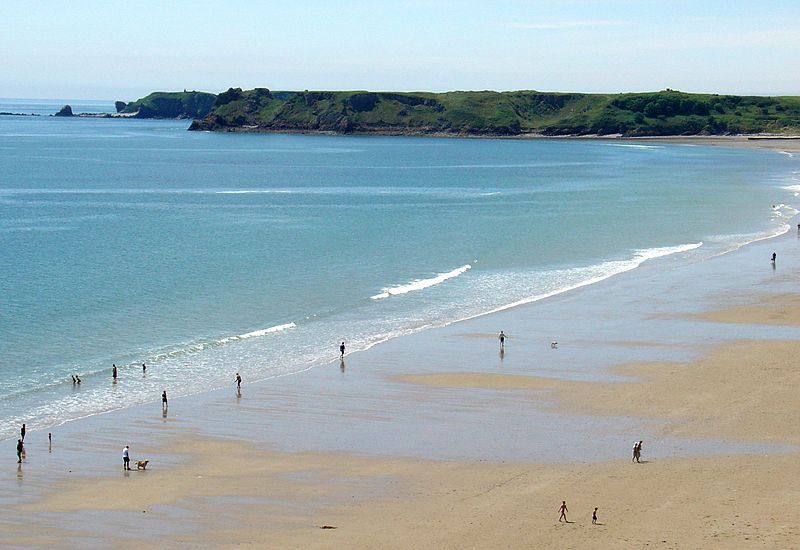 File:Tenby2546lg.JPG