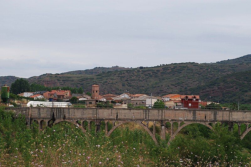 File:Vista de Bobadilla.jpg