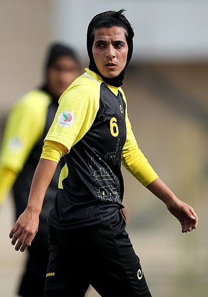 File:Zahra Sarbali BKFC.jpg