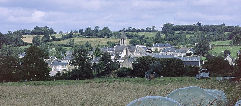 File:Anctoville le bourg.jpg