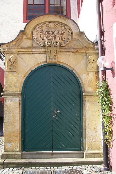 File:BadIburgSchlossEvKirche.JPG