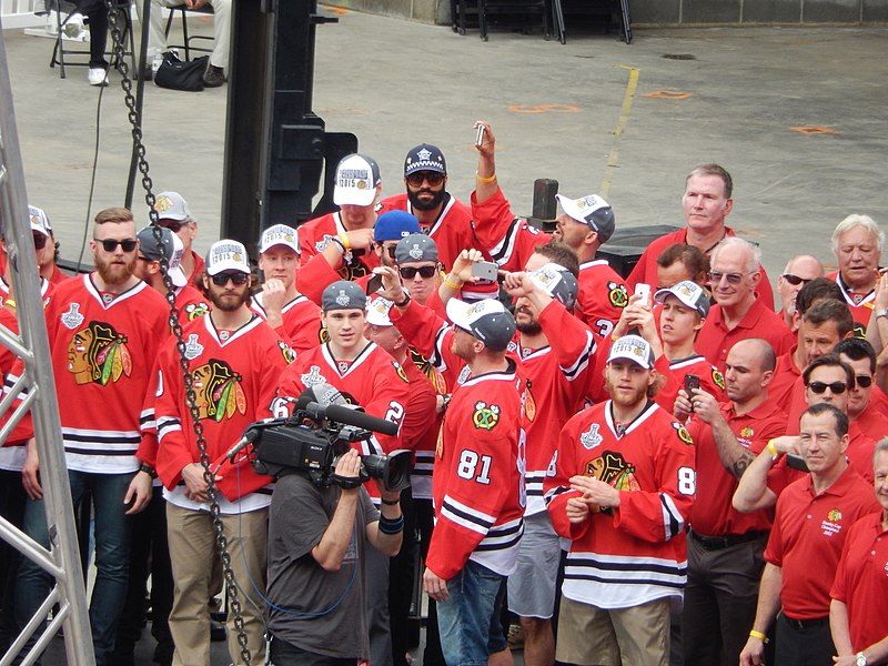 File:Blackhawks-group1-2015.jpg