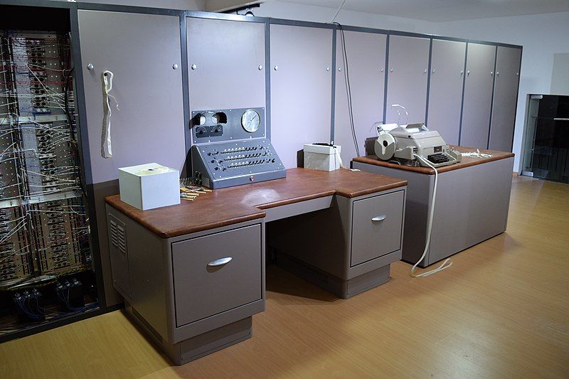 File:Clementina computer (Replica).jpg