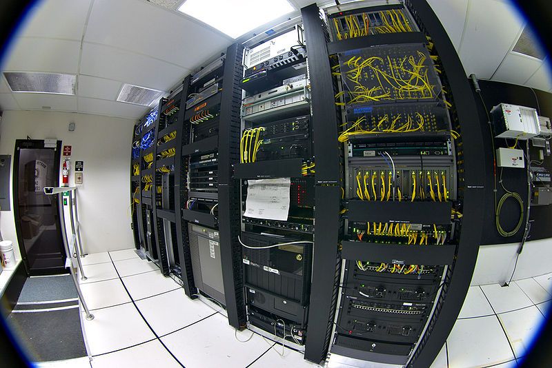 File:Datacenter-telecom.jpg