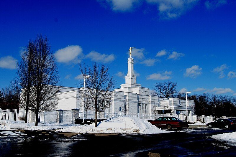 File:Detroit Michigan Temple.jpg