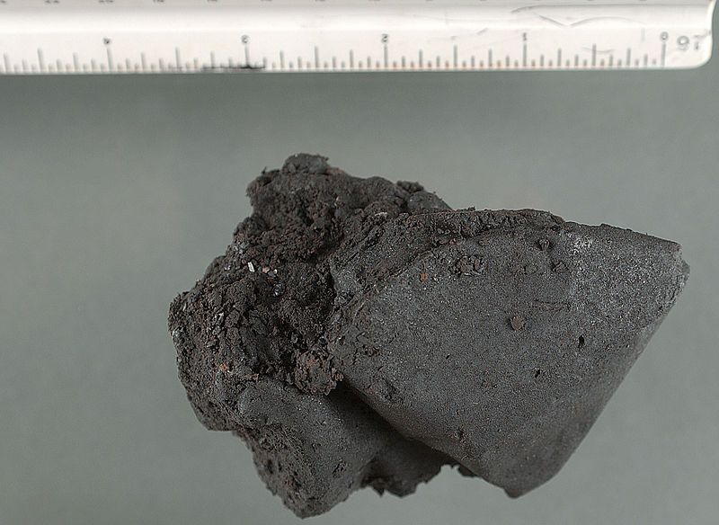 File:Heroin black tar.jpg