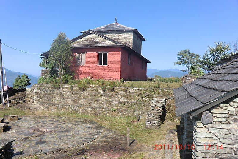 File:Kaskikot Ancient Palace.JPG