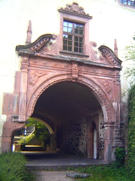 File:Klosterportal.jpg