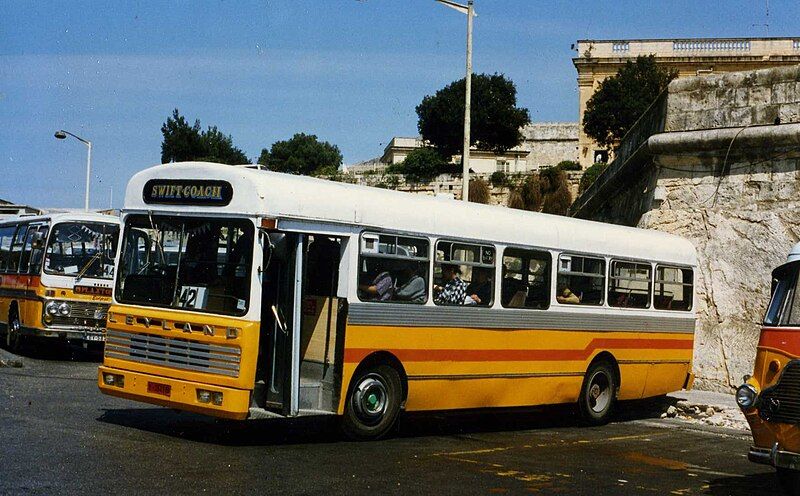 File:Malta Bus Y-0641.jpg