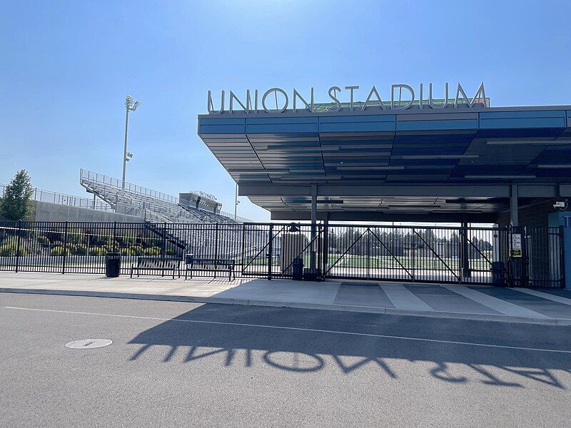 File:Mead Union Stadium.jpg