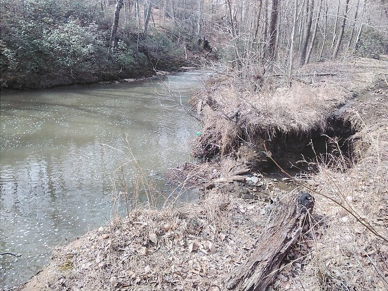 File:Powells Creek.jpg