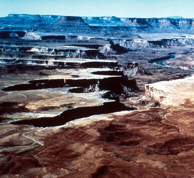 File:Theater Headed Canyons.jpg