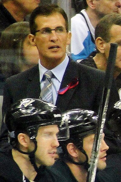 File:Tony Granato 2011-10-13.JPG