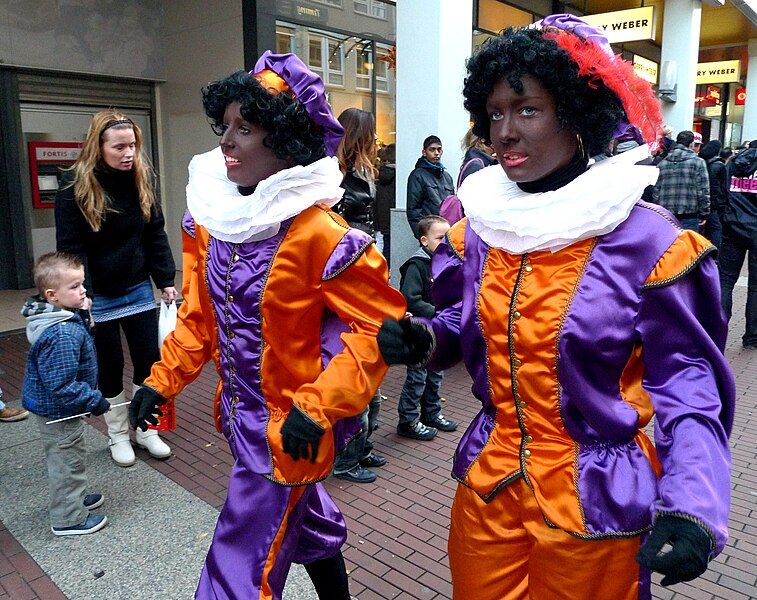 File:Two Zwarte Piet.jpg