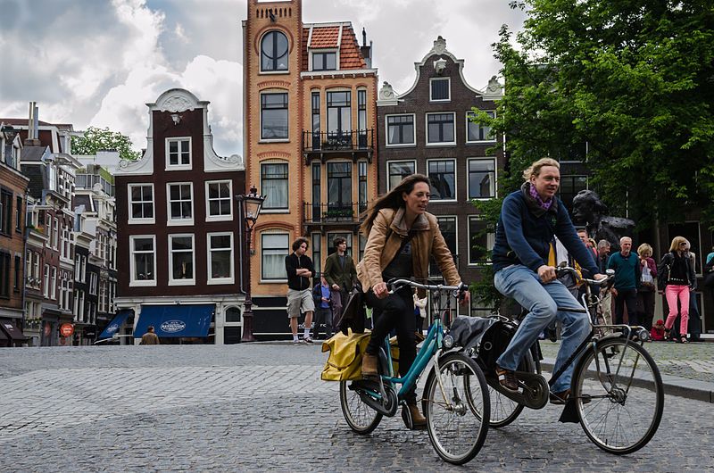 File:Amsterdam Cycling 4.jpg