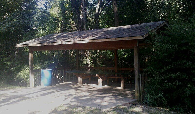 File:Camelback picnic shelter.jpg