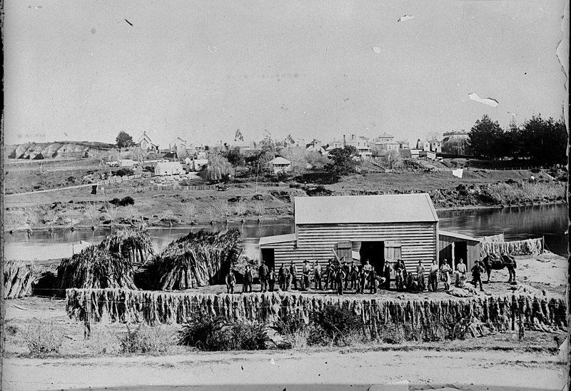 File:Coates flax mill.jpg