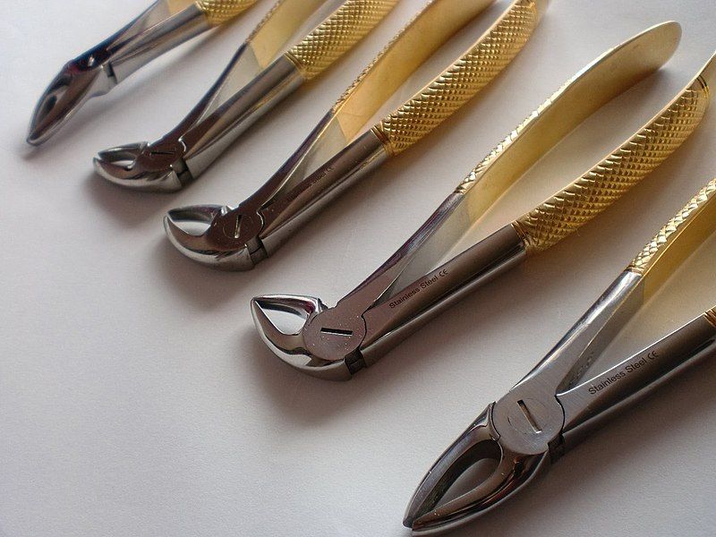 File:Dental-Extraction-Forceps.jpg