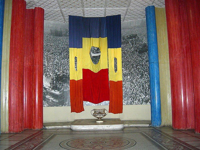 File:Empty Romanian Flags.jpg