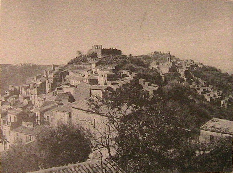 File:Ficarra anni 1950.jpg