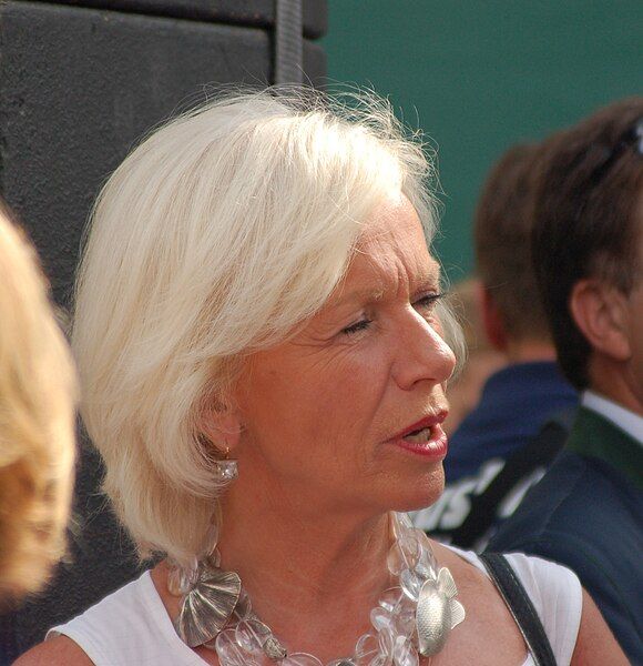 File:Gertrude Brinek 07092008.jpg