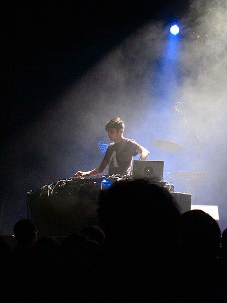 File:Jon Hopkins (5571448335).jpg