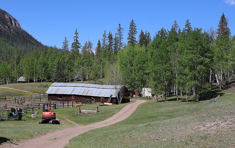 File:Lost Trail Station.JPG