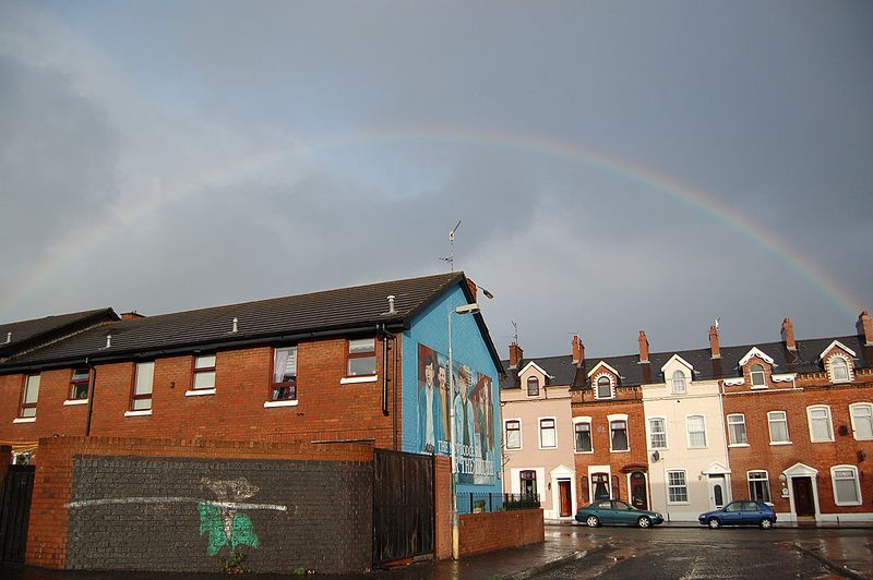 File:New Lodge rainbow.jpg