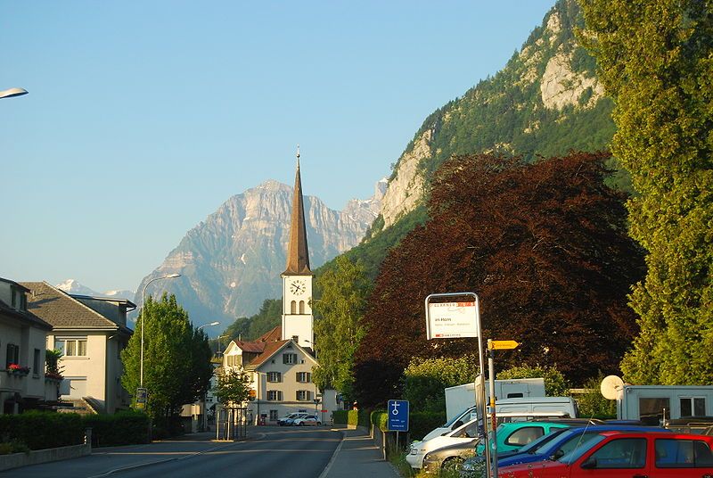 File:Oberurnen preghejo 033.jpg