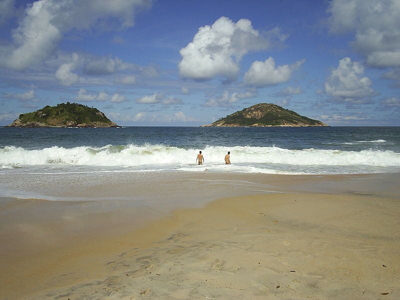 File:Praia do Abrico.jpg