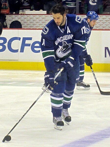 File:Ryan Kesler 03-2010a.jpg