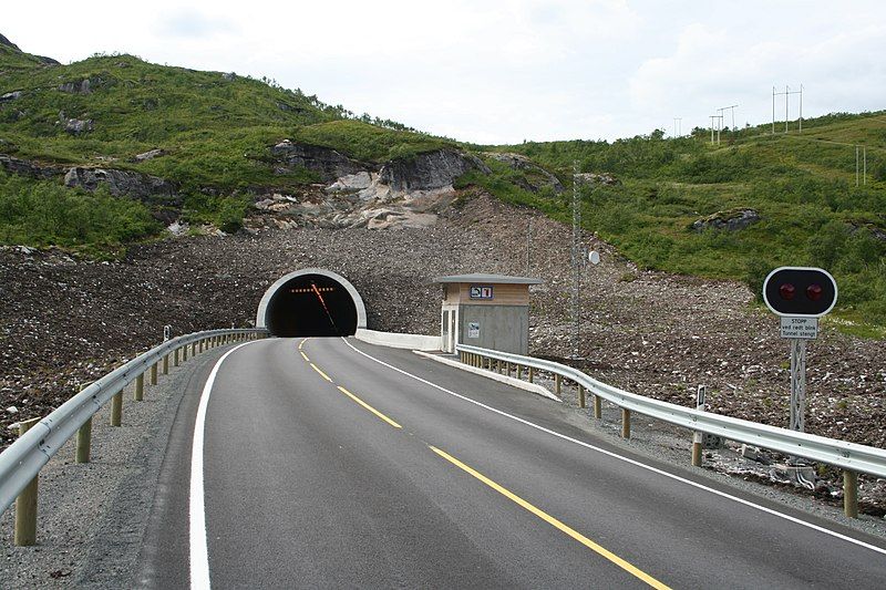 File:Sørdalstunnelen 1.JPG