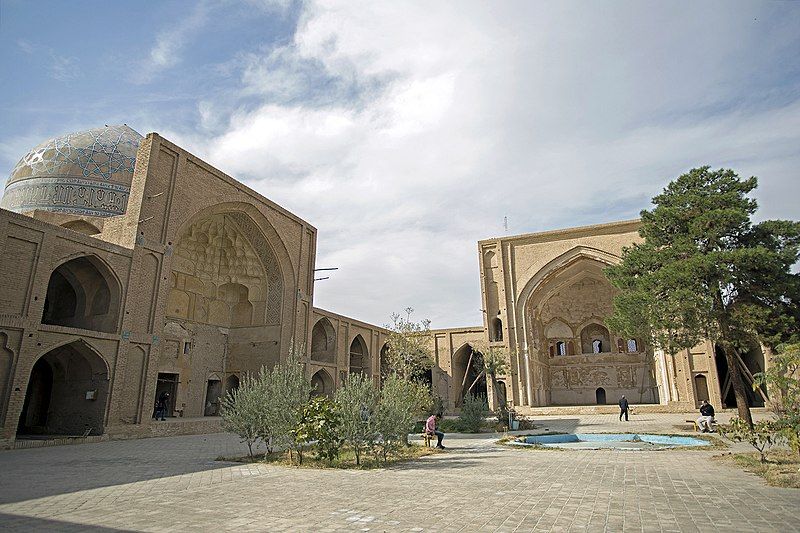 File:Saveh Mosque 8.jpg