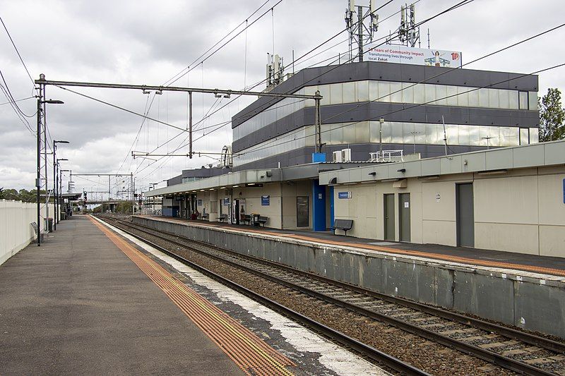 File:Broadmeadows Southbound.jpg