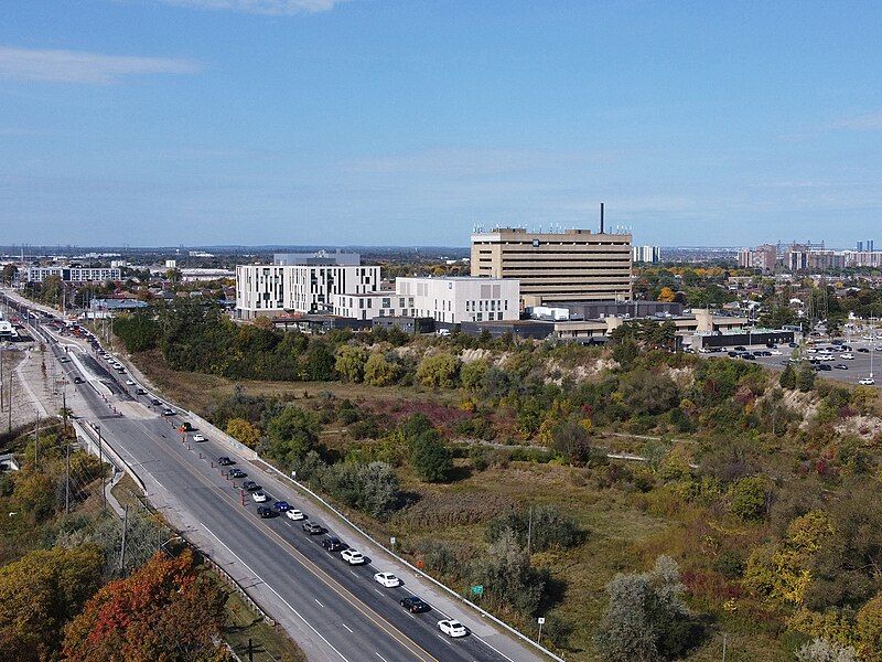 File:Etobicoke Hospital 2023.jpg